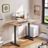 Bureau d'ordinateur réglable en hauteur avec port de chargement USB